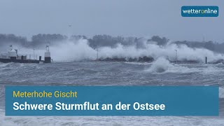 Schwerer Sturm tobt an der Ostseeküste [upl. by Novhaj]