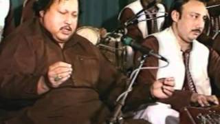 Nusrat Fateh Ali Khan Live in a concert at London [upl. by Jayson952]