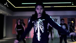 Spooky Scary Skeletons Remix  Coreografía por José Aké DistritosArte Studio [upl. by Kallick]