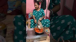 Resturant जैसा चिकन बिरयानी Wife बनाई 🐔🤤 minivlog chicken biryani [upl. by Helsa]