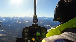 Salzkammergut Rundflug mit Pilot Bavaria im Robinson R44 II Helikopter [upl. by Netsreik]