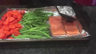 One Pan Teriyaki Salmon with Green Beans and Carrots [upl. by Robbie]