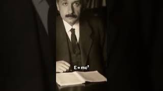 Il s’appelle Albert Einstein [upl. by Sinnylg]