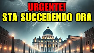 Un fulmine ha colpito Piazza del Vaticano Ora è CHAOS totale [upl. by Tamma]