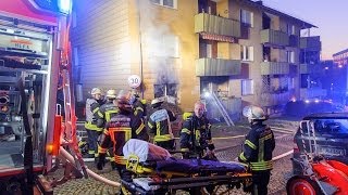 Wohnungsbrand an der Heilbronner Straße  2 Alarm für die Feuerwehr Stuttgart [upl. by Melar]