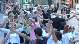 La Diada Aplec de Terrassa ha reivindicat un any més les sardanes [upl. by Thayer]