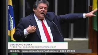 Deputado Silvio Costa PT do B  PE e Jair Bolsonaro PSC  RJ batem boca na Câmara [upl. by Cirtap]