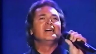 Engelbert Humperdinck LIVE  Unchained Melody [upl. by Nyrroc]