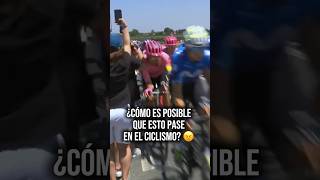 Es injusto que esto pase en el ciclismo… 😠 ciclismo tdf tourdefrance tourdefrancia aficionados [upl. by Pierson]