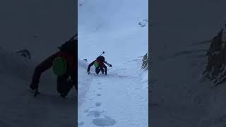 L’Aneto  Sommet des Pyrénées par le couloir Estasen [upl. by Adirahs]