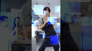 Điệu nhảy hot tiktok  p352 xuhuong dance shortvideo [upl. by Mickey]