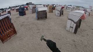 Sondeln zwischen den Strandkörben an der Nordsee [upl. by Duwad]