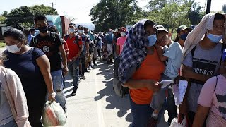 Parte de Honduras la primera caravana de migrantes de 2022 [upl. by Akimahs572]