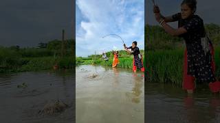 Two Lady amp A Boy Hook Fishing in Mud Water fishingmethods besthookfishing hookfishing [upl. by Jessalin]