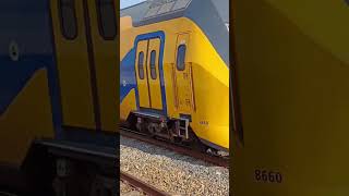 Grijze neus VIRMm 8660 komt aan op Heerhugowaard virm treinleven treinspotter shorts [upl. by Ardnasirk]