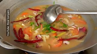 Tomyam putih seafood rasanya mantul  Rizal tomyam [upl. by Asemaj629]