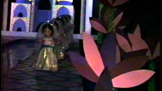 Its a Small World  Walt Disney World 1991 ride through  Stereo Mix [upl. by Claudius]