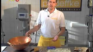 Rezept Kokosmakronen backen mit Dominic Padeffke von der BäckereiKonditorei Padeffke aus Mössingen [upl. by Shenan315]