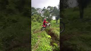 Apes Tidak Ad Di Kalender kawan salam satu jalur Berlumpur enduro motorcros trail motorcrossli [upl. by Thorbert]