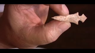 Flint Knapping for beginners How to make an arrowhead from a flake Hayes Point Pedernal Silex [upl. by Sessilu272]