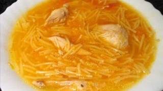 Sopa de fideos con caldo de blanqueta de pavo [upl. by Plunkett276]