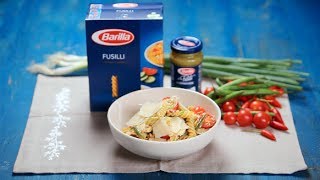 BARILLA SG  Fusilli Pasta Salad with Pesto Chicken amp Tomatoes [upl. by Williamsen]