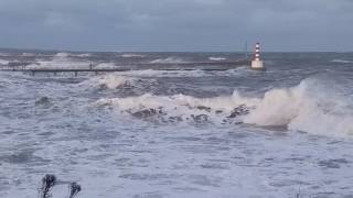 Amble Northumberland storm January 2017 [upl. by Joachima152]