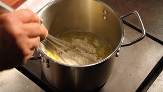 Mehlschwitze herstellen Einfach kochen [upl. by Erikson184]