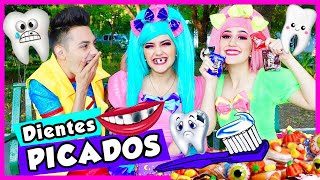 LOS DIENTES PICADOS  SHOW PIEDRA PAPEL O TIJERA  MINDY COME MUCHOS DULCES  CARIES EN LOS DIENTES [upl. by Paehpos]