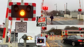 Porthmadog Level Crossing Gwynedd [upl. by Ogilvie]