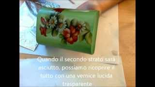 Decoupage su legno Corso di decoupage [upl. by Nauqahs296]