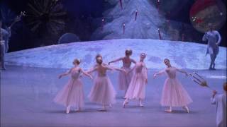 Bolšoj balet Louskáček  květinový valčíkBolshoi Ballet The Nutcracker  Waltz of the Flowers [upl. by Thackeray392]