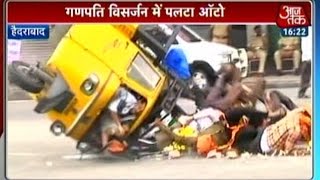 Ganesh Visarjan mishap in Hyd Auto turns turtle [upl. by Poirer124]