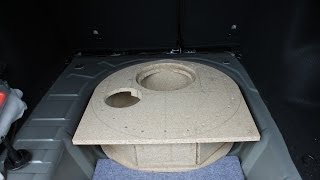 Subwoofer in der ReserveradMulde meines MCV 2 [upl. by Eisdnyl]