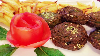 الفلافل طريقة عمل الطعمية المصرية المقرمشه falafel [upl. by Willcox]