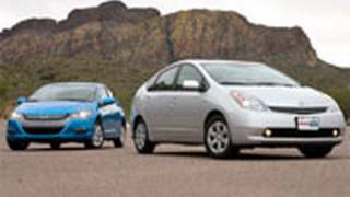 Honda Insight vs Toyota Prius  Comparison Test  Edmundscom [upl. by Henarat]