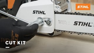 Zaaggarnituur van kettingzagen met zijdelingse kettingspanner vervangen  STIHL Cut Kits [upl. by Audri505]