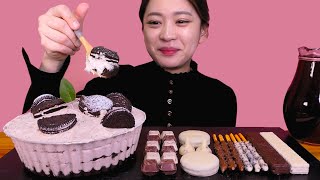 🎂Oreo cake😍추운날엔 오레오케이크와 함께ㅎ😘 Oreo cake Cookie Pepero Cream mousse Chocolate cookie Mukbang [upl. by Kancler481]