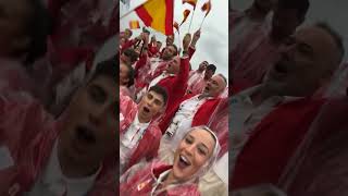 OLIMPIADAS Cómo han disfrutado los atletas españoles el paseo en barco en el río Sena paris2024 [upl. by Eveiveneg822]