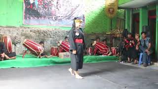 Seni pencak silat tepak tilu [upl. by Salguod281]