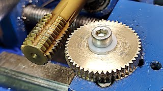 Making a Gears Cutting Machine [upl. by Gnous]