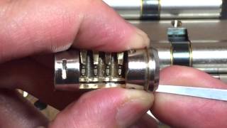 82 How To Pick Locks With Paracentric Keyways [upl. by Pisarik]