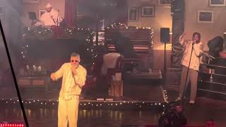 Sido Weihnachtsshow Weihnachtssong  16122023  Columbiahalle Berlin [upl. by Ydwor]