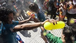 Las fiestas en España por el 15 de agosto [upl. by Eyaj]