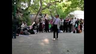 China Dancing in Green Lake Park in Kunming 雲南省昆明翠湖公園の踊り [upl. by Blaine]