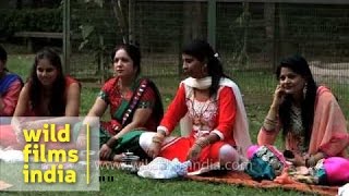 Ladies gather for Karva Chauth at a park in Delhi [upl. by Demahum857]