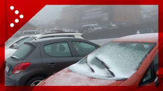 Etna torna la neve la zona rifugio Sapienza imbiancata dalle prime spolverate della stagione [upl. by Lamphere]