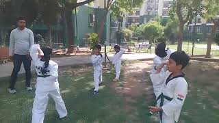 Four Elbow jobs taekwondo practice time Alia Taekwondo training school 🎒 please subscribe my channel [upl. by Yatnod]