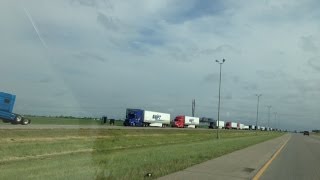 Severe Storms Flooding Closes I29 in Sioux Falls Cars Trucks Line the Highway [upl. by Yrral]