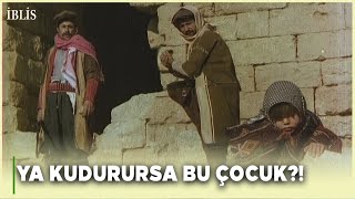 İblis Türk Filmi  Zühtünün Adamları Memidikin Kudurup Kendilerine Saldırmasından Korkuyor [upl. by Coral]